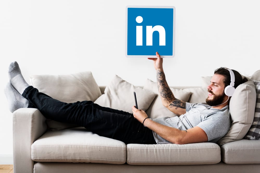 6 Best LinkedIn Tools You Need to Drive Better Results With a Few Clicks in 2022